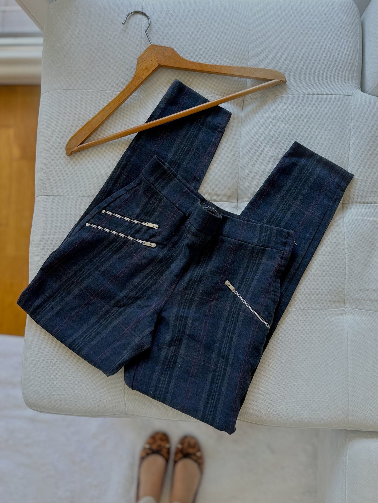 Zara Пантолони