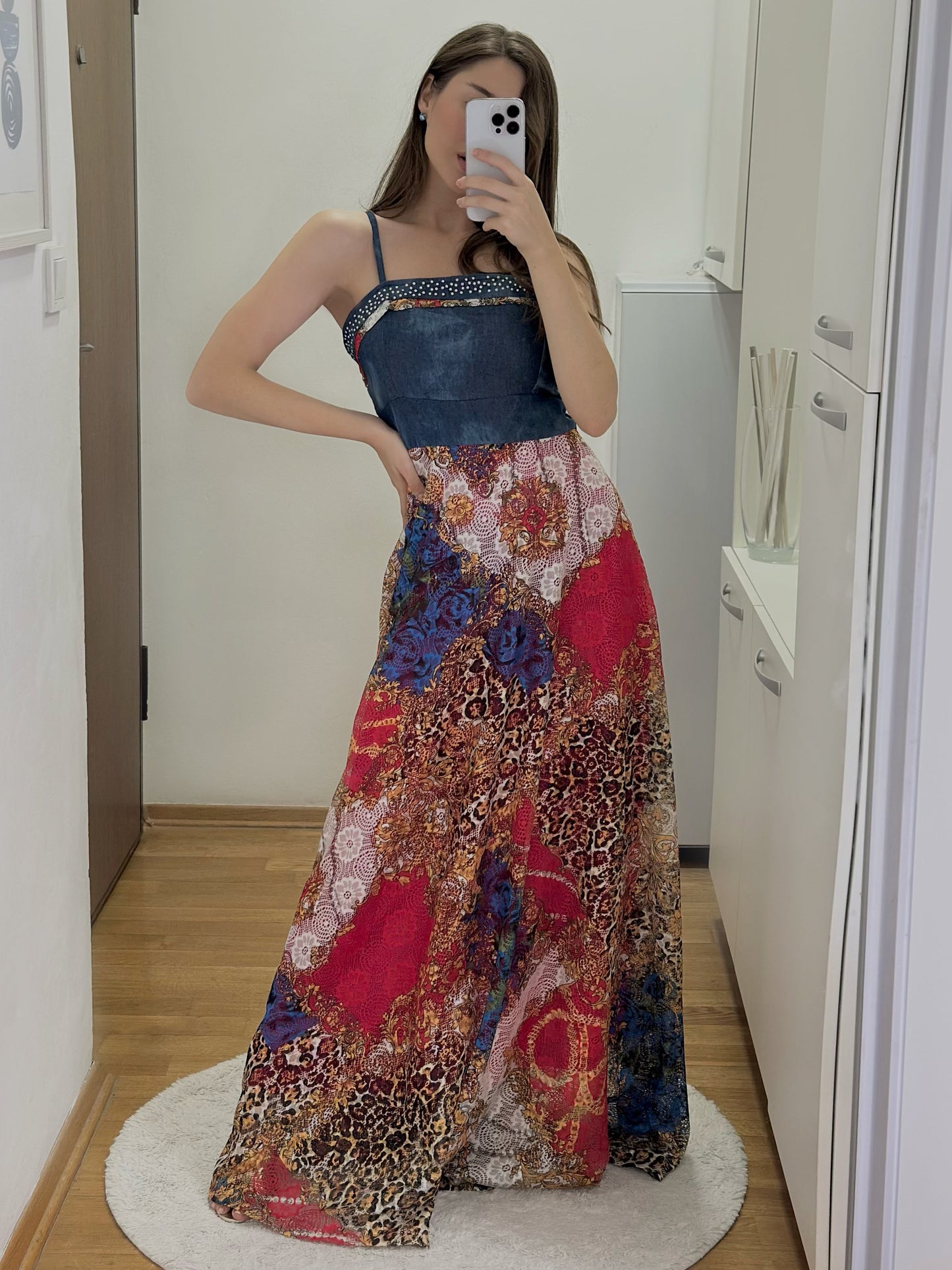 Фустан со Елек