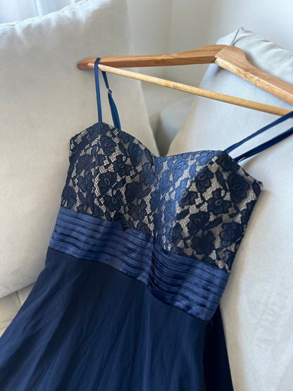 Долг Фустан