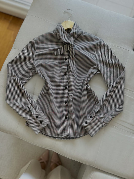 Карирана Кошула